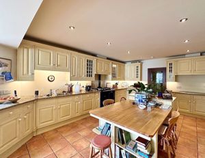 Photo 26- click for photo gallery